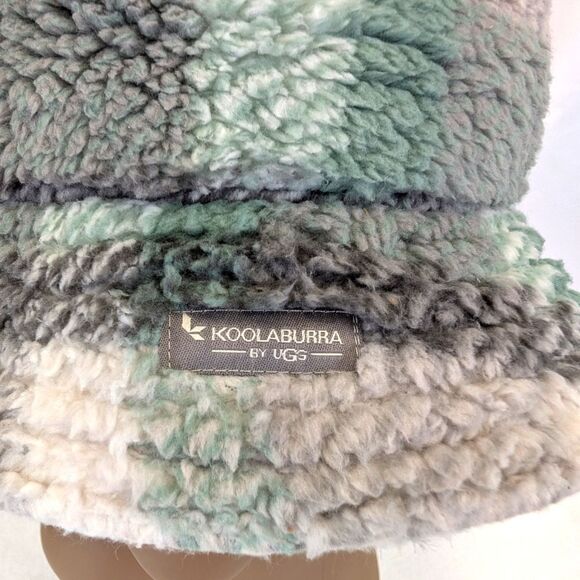 Cozy Koolaburra Sherpa Bucket Hat in Tinted Sage Plaid - Picture 6 of 11